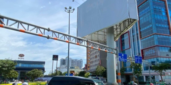 "Bán nhà khu VIP Sân bay-Hồng Hà,70m2(4.5 x 16.5)x4 Tầng,ở hoặc cho thuê, 12.x t