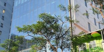 Bán Khách Sạn quận Cầu Giấy. DT 328m, 13T, MT 12m, 160 Tỷ. Đạt chuẩn 4 Sao, VIP