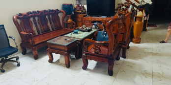 Cô chủ nhờ bán giúp căn nhà khu phố nhà giàu ngõ 175 Lạc Long Quân, Tây Hồ. DT: