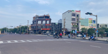 Siêu phẩm 8x20 view Quảng Trường 1/4, Biển, Trung Tâm TP Tuy Hòa