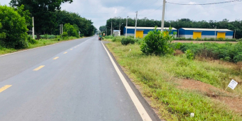 BÁN LÔ GÓC 2MT 10X60= 620M2 ĐẤT, T.CƯ NGAY CHỢ DÂN ĐÔNG Ở THỊ XÃ. GIÁ 290 TR