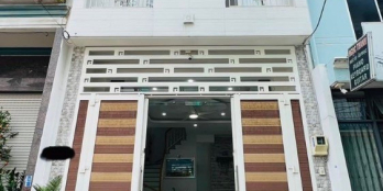 Hẻm lớn xe hơi, nhà mới xây 2022 đã hoàn công, khu vực hẻm thôn