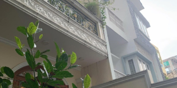 Định cư,bán gấpBiệt thự sânvườn 240m2x5tầng,gần Huỳnh Văn Bánh,Q.Phú Nhuận,50 tỷ