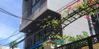 Bán khách sạn cách biển Mỹ Khê Đà Nẵng 200m-124m2-5 tầng thang máy-Chỉ 15 tỷ.