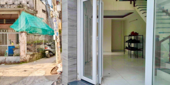 Nhà bán, ngay chợ Tân Trụ, p15, Tân Bình, nhà mới đẹp, kẹt tiền nên bán gấp