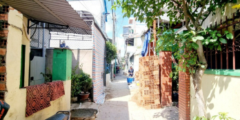 Bán Nhà Thổ Cư 100% Ngay Ngã Tư Vũng Tàu, DT 4.2x15 Nở Hậu 4.9m, Giá 1.6 Tỷ