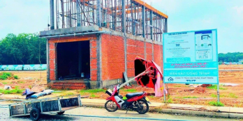 Nhà phố 1 trệt 1 lầu trung tâm Thành phố Bến Cát tỉnh Bình Dương chỉ 580tr