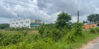 Kẹt tiền bán gấp đất đẹp kinh doanh tốt