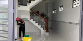 Nhà mới xây hẻm xe hơi tại Phước Lý 72m2 SHR cách chợ Bình Chánh 4km