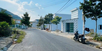 Đẹp nè, giá rẻ nè, ngay cạnh trung tâm phố nè