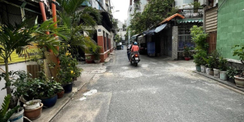 BÁN NHÀ THÀNH THÁI - QUẬN 10 ĐỐI DIỆN ĐẠI HỌC HOA SEN