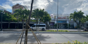 Bán 1 nhà 4 lô đất liền kề - Đ Tôn Đức Thắng