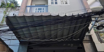 Nhà hẻm nhựa lớn xe hơi, diện tích lớn, sổ vuông vức