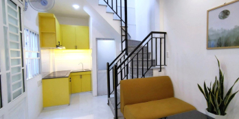 Nhà đẹp, ngang 5m, ngay Trần Đình Xu, Quận 1. 2,6 tỷ