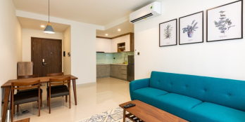 Cần bán Căn hộ 2pn/2wc/59m2 Bùi Quang Là, full nội thất, sổ riêng, view hồ bơi