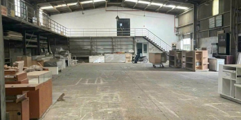 1365m2 Nhà xưởng, gần BV xuyên Á, giá thương lượng