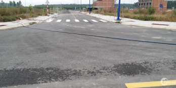 Gia đình bán gấp lô góc 2 mặt tiền đường Vành đai 4 tiện kinh doanh buôn bán.