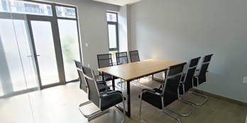 Mặt bằng Tầng 1, Full nội thất văn phòng, diện tích 7x17, KĐT Vạn Phúc