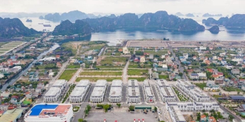 Bán liền kề đẹp nhất khu Vincom Cẩm Phả vị trí kinh doanh ngay giá cắt lỗ 800tr