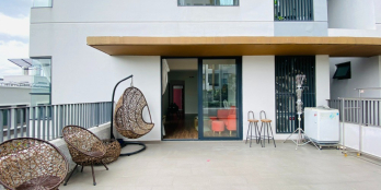 Cho thuê căn hộ full nội thất 3PN sân vườn rộng rãi thoáng mát, xách vali vào ở