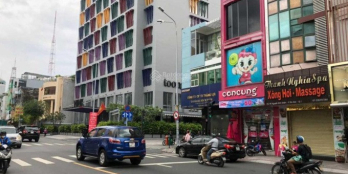 MĂT TIỀN QUẬN 1 LÔ GÓC,135M2, 5 TẦNG NGUYỄN BỈNH KHIÊM,MUA LỜI LIỀN VÀI CHỤC TỶ