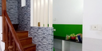 5 TỶ SAO MUA ĐƯỢC NHÀ HXH Ở QUẬN 7- NHƯNG EM CÓ NHÀ 40M2- CHỈ 4TỶ 4-HẺM XE HƠI