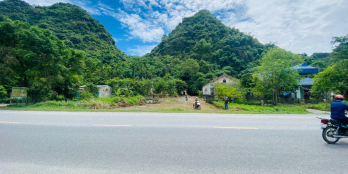 bán gấp lô đất mặt đường 12B có DT 720m2 trong đó có 400m2 thổ cư