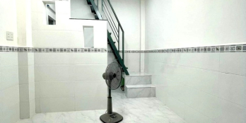 Nhà mới 4 tầng, đường Bùi Viện, Quận 1. Chỉ 2,4 tỷ