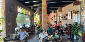 bán nhà là tiệm cafe, mặt tiền đường 20m, sát chợ vĩnh hải, Nha trang, Khánh Hoà