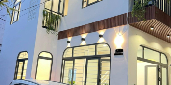 Hểm ô tô nhà mới full nội thất sổ vuông chỉ nhỉnh 4 tỷ