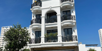 Bán Nhà 4 Tầng Mặt Tiền Đường Số 4 - Thích Quảng Đức  Vị Trí Đẹp Kinh Doanh Tốt