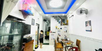 Bán nhà 2 lầu, Quang Trung, P10, Gò Vấp, 42m2, 4 Pn 4wc = 4.18 tỷ