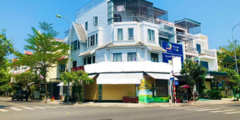 Bán nhà 4 tầng góc 2 mặt tiền Thích Quảng Đức - Giá tốt