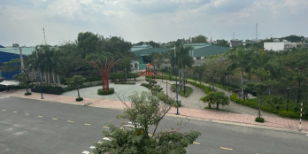 bán nhà phố Lavela 1 trệt 2 lầu tại trung tâm TP Thuận An giá 2. tỷ