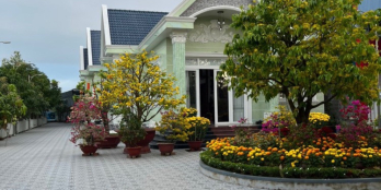 Bán biệt thự sân vườn nhiều tiện ít  - Lạc Hồng