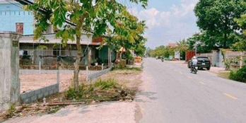 ĐẤT THỊ XÃ 1200M2 ĐẤT, THỔ CƯ Ở NGAY CHỢ, TT THỊ XÃ DÂN ĐÔNG MUA Ở LIỀN. GIÁ 870