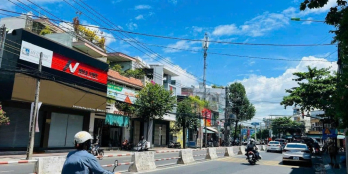 Bán nhà mặt tiền Lê Hồng Phong - Gần siêu thị Coopmart - Giá tốt