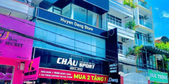 Bán nhà 3 tầng mặt tiền Nguyễn Trãi - Mặt tiền rộng 9m - Giá tốt