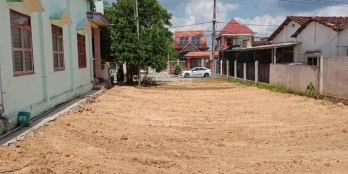 CẦN BÁN GẤP 150M2 NGAY THỊ XÃ, ĐỐI DIỆN CHỢ, MT KINH DOANH ĐA NGÀNH GIÁ 365TR