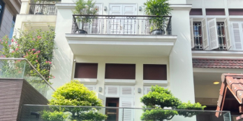 Nhà phân lô CB QĐ Lạc Long Quân, Phố sầm uất, Oto đỗ cửa 79m2