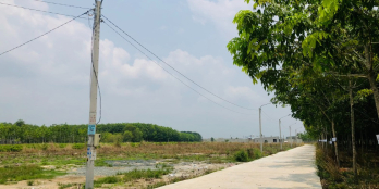 TÔI CHÍNH CHỦ CẦN BÁN LÔ ĐẤT , DT 2290M2, GIÁ 290TR, GẦN TT THỊ XÃ. SÁT KCN