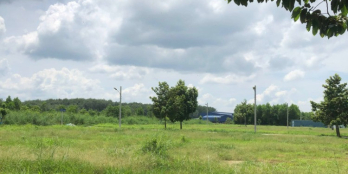 Cần bán gấp Lô Đất Ngay Trung Tâm nằm trên đường Phùng Hưng giá Chỉ 599tr /nền