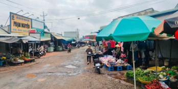 Bán gấp lô đất để trả nợ 200m2 giá 299 triệu sát bên chợ