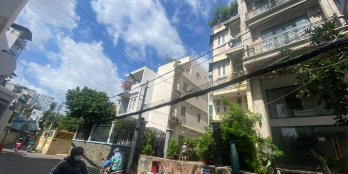 rẻ: Ngang 6.5m nở hậu, 130 m2 đất mặt tiền đường Hoa khu Phan xích long