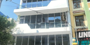 Bán hoặc cho thuê Building mặt tiền Nguyễn Cửu Vân, 8x25m, hầm 7 tầng 68 tỷ TL