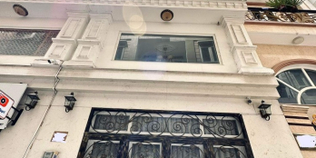 Khu biệt thự-Khu Phan Xích Long- HXH ngủ trong nhà- 60m2- 5 tầng BTCT