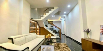 KẸT VỐN BÁN GẤP NHÀ HXH ĐƯỜNG 3/2 QUẬN 10 2LẦU 50,6M2 2tỷ060