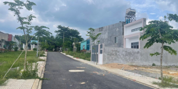 Bán đất thổ cư có sổ sẵn trung tâm Sông Thao, 4x20 giá 380 triệu