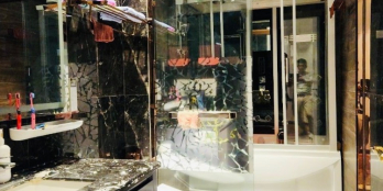 Phố Trích Sài, Khu vực hiếm nhà bán, 7T thang máy , KD , 3 bước ra Hồ Tây