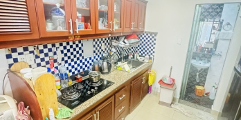 Quận 11- Ba Tháng hai và Lý Nam Đế-nhà 5 tầng gần MT.